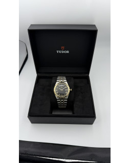 Tudor Royal