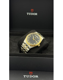 Tudor Royal 41