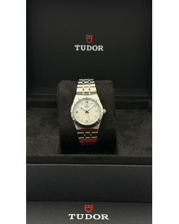 Tudor Royal 34
