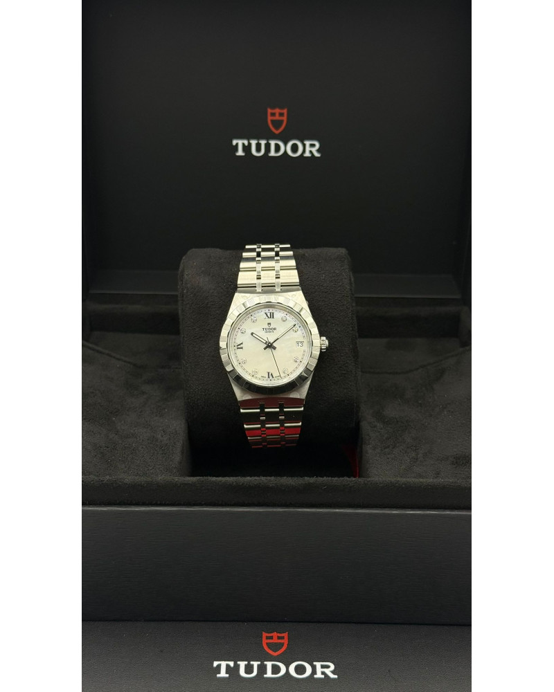 Tudor Royal 34