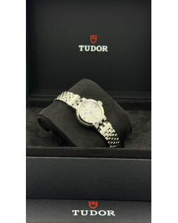 Tudor Clair de Rose