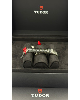 Tudor Clair de Rose