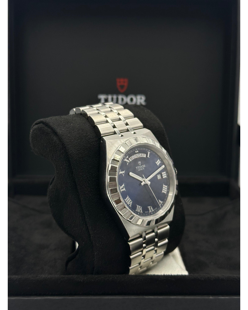 Tudor Royal 41