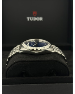 Tudor Royal 41